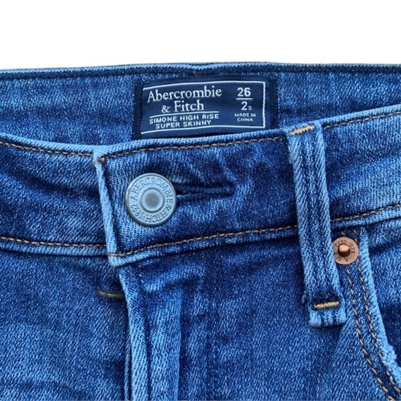 ABERCROMBIE & Fitch size 26 jeans - Picture 3 of 4